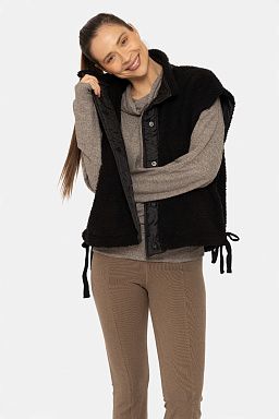 Cozy Sherpa Snap Vest Black