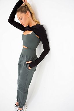 GREEN Keyhole Cut Out Active Urban grey